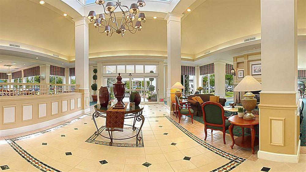 Hilton Garden Inn Baton Rouge Airport Bagian luar foto