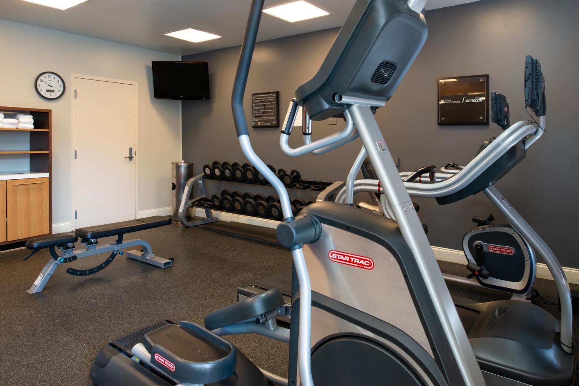 Hilton Garden Inn Baton Rouge Airport Bagian luar foto