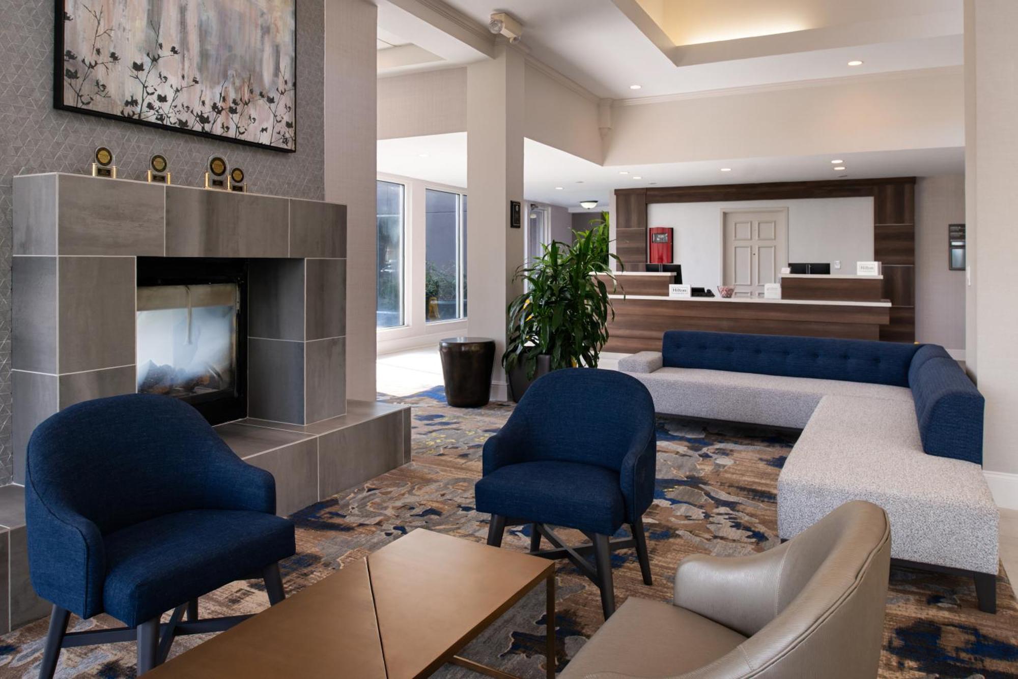 Hilton Garden Inn Baton Rouge Airport Bagian luar foto