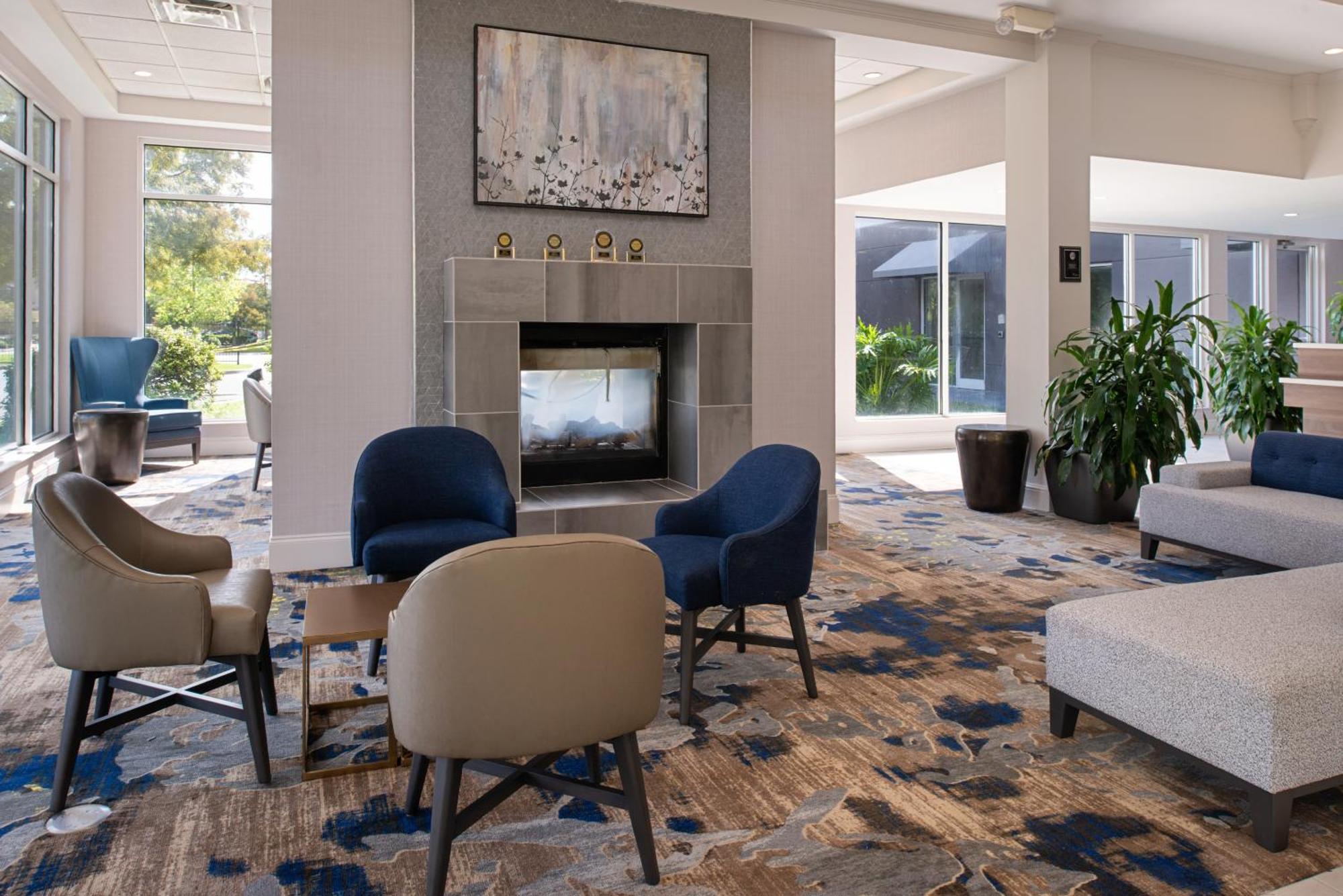 Hilton Garden Inn Baton Rouge Airport Bagian luar foto